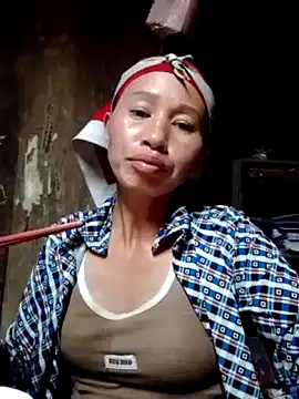 donna-bae online show from October 2025 11:58:01 AM