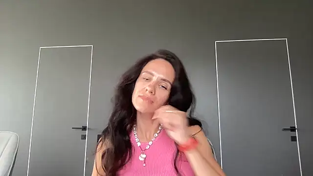 Omelvia online show from August 2026 02:19:01 PM