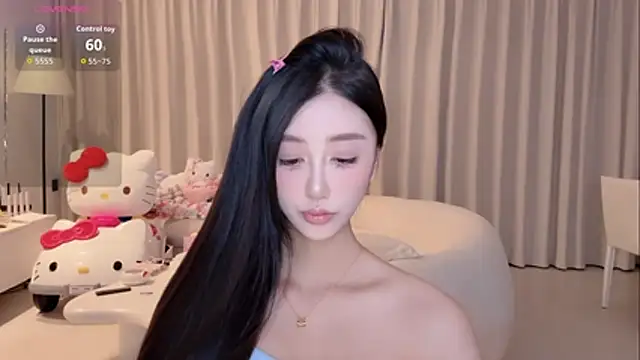 Snapshot of Melody-11 chatting on October 2025 06:36:01 PM Melody-11 online show from October 2025 06:36:01 PM