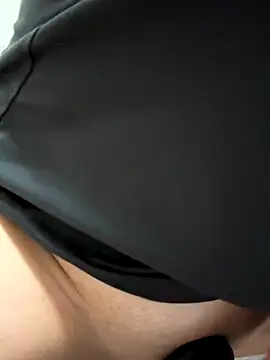 18cmcast online show from October 2025 06:52:01 AM