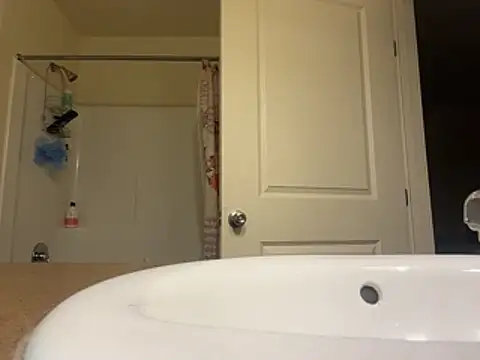 Snapshot of Matthew23Z chatting on November 2025 02:32:01 AM Matthew23Z online show from November 2025 02:32:01 AM