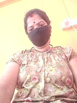 Snapshot of Hott_locky chatting on November 2025 09:33:01 AM Hott locky online show from November 2025 09:33:01 AM