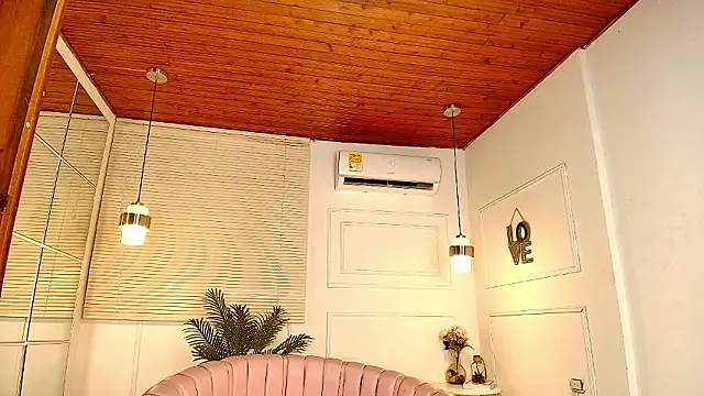 alessia moon1 online show from January 2026 12:07:02 PM