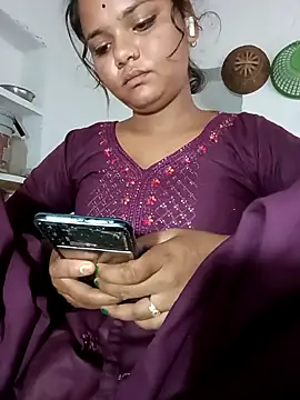 Snapshot of Hot_Shredha chatting on October 2025 10:49:02 AM Hot Shredha online show from October 2025 10:49:02 AM