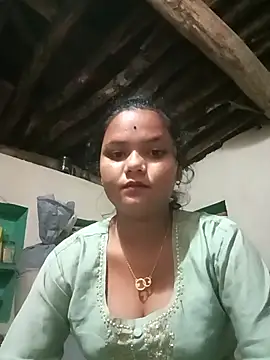 Snapshot of Hot_Shredha chatting on October 2025 03:36:01 PM Hot Shredha online show from October 2025 03:36:01 PM