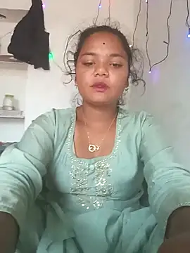 Snapshot of Hot_Shredha chatting on October 2025 04:25:02 AM Hot Shredha online show from October 2025 04:25:02 AM