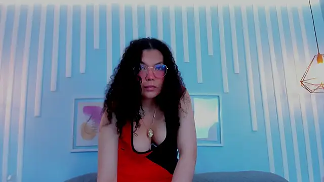 Snapshot of SweetStarr_ chatting on October 2025 12:50:01 PM SweetStarr online show from October 2025 12:50:01 PM