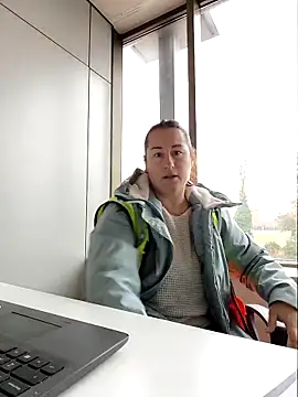 bichota85 online show from December 2025 10:20:02 AM