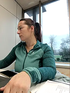 bichota85 online show from December 2025 09:02:01 AM