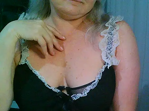 Snapshot of Blue-sky69 chatting on October 2025 05:13:01 PM Blue-sky69 online show from October 2025 05:13:01 PM