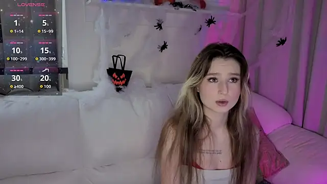 Snapshot of _Lua__ chatting on October 2025 07:14:02 PM Lua online show from October 2025 07:14:02 PM