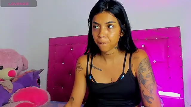 dahiiangomezz online show from May 2026 10:29:02 PM