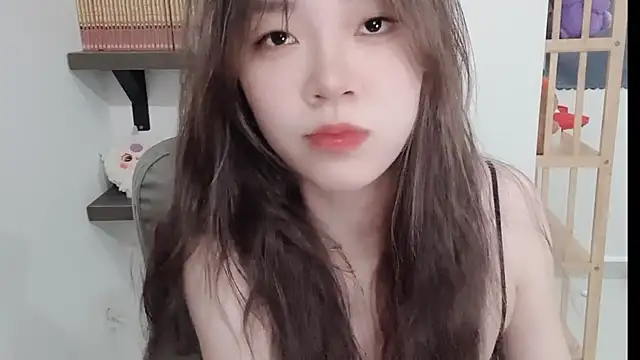 Snapshot of Ameliann chatting on October 2025 06:20:02 AM Ameliann online show from October 2025 06:20:02 AM