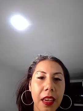 Snapshot of vixen_velvett1 chatting on September 2025 06:29:02 AM vixen velvett1 online show from September 2025 06:29:02 AM