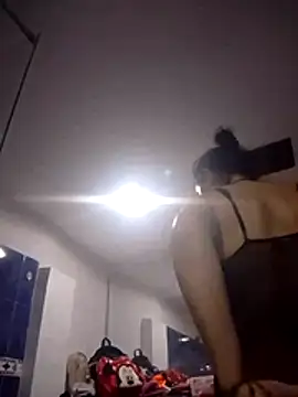 Snapshot of vixen_velvett1 chatting on October 2025 10:47:02 AM vixen velvett1 online show from October 2025 10:47:02 AM