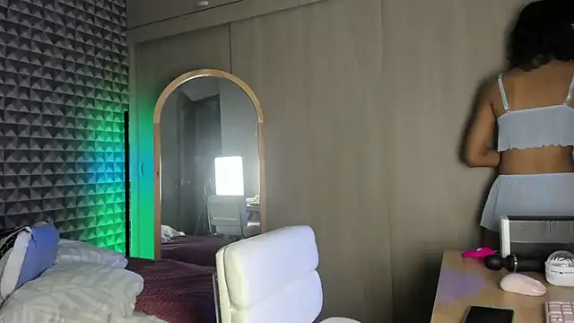 Snapshot of MissDhana chatting on February 2026 02:18:02 AM MissDhana online show from February 2026 02:18:02 AM