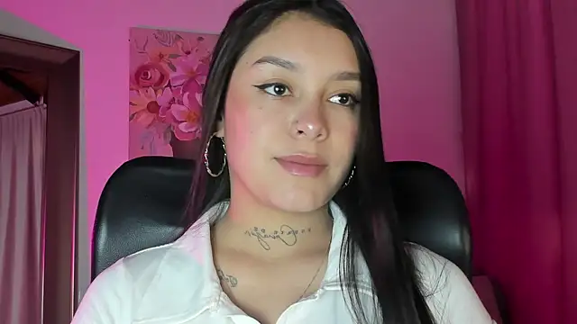 miawhite x1 online show from October 2025 01:48:02 PM