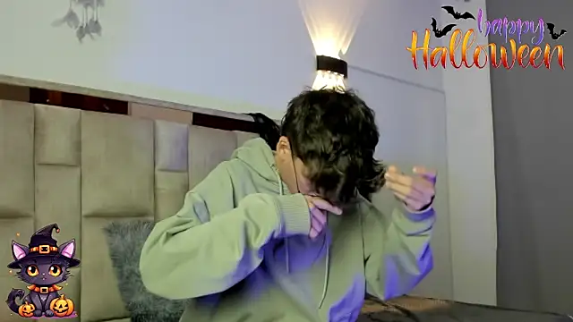 bellmontneon online show from October 2025 11:34:02 AM