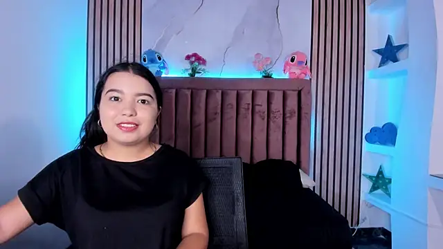 LunaWiill  online show from November 2025 12:05:02 PM