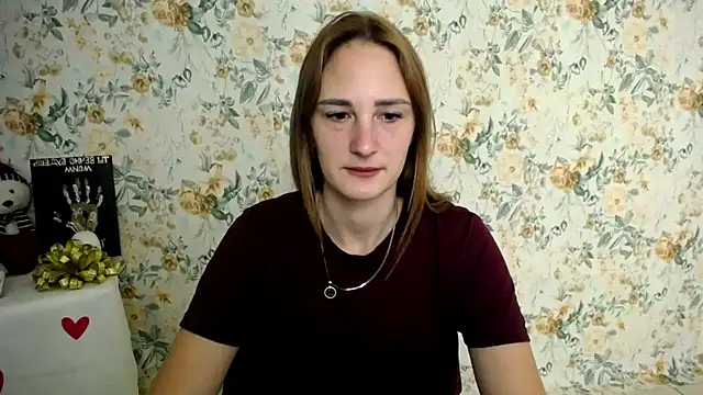 Milana Cutie  online show from September 2025 06:47:02 AM