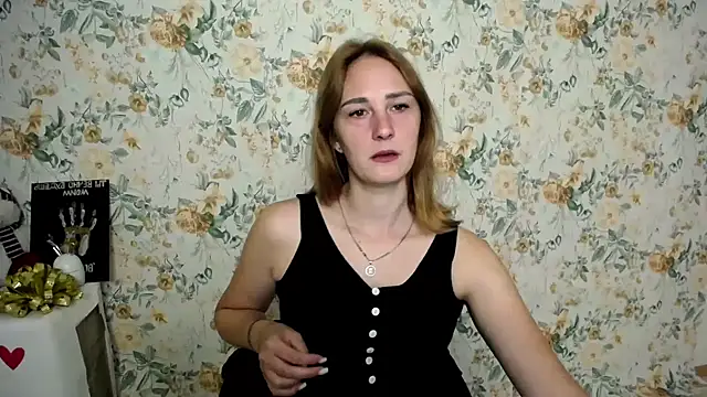 Milana Cutie  online show from September 2025 05:55:02 AM