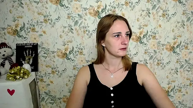 Milana Cutie  online show from October 2025 05:47:02 AM