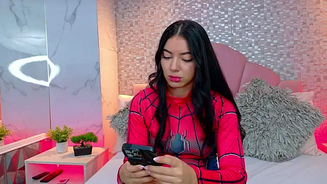 LizieSmith online show from October 2025 03:05:02 PM