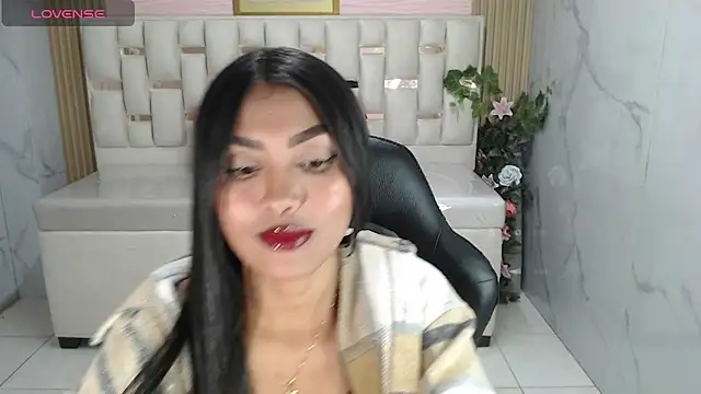 Snapshot of lissandra_s chatting on November 2025 08:41:02 PM lissandra s online show from November 2025 08:41:02 PM