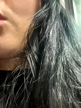 Daphnee-x online show from November 2025 02:06:01 AM