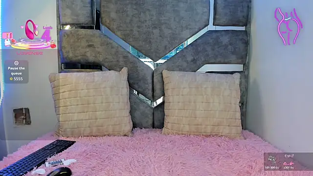 Flufi 740 online show from November 2025 02:07:02 PM