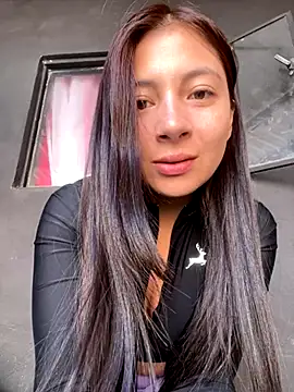 Karlee Grey1 online show from September 2025 07:50:01 PM