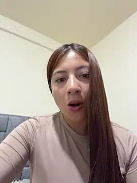 Snapshot of Karlee_Grey1 chatting on February 2026 05:14:01 AM Karlee Grey1 online show from February 2026 05:14:01 AM