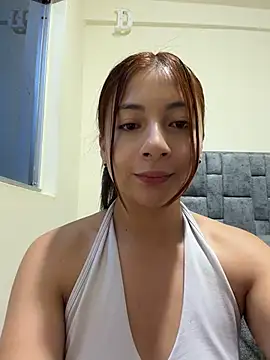 Snapshot of Karlee_Grey1 chatting on April 2026 03:24:02 AM Karlee Grey1 online show from April 2026 03:24:02 AM