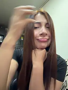 Snapshot of Karlee_Grey1 chatting on May 2026 12:06:02 AM Karlee Grey1 online show from May 2026 12:06:02 AM
