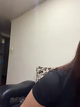 Snapshot of Karlee_Grey1 chatting on May 2026 02:07:01 AM Karlee Grey1 online show from May 2026 02:07:01 AM