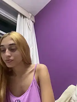 Snapshot of loirinhaaa chatting on February 2026 04:42:01 AM loirinhaaa online show from February 2026 04:42:01 AM