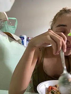 Snapshot of loirinhaaa chatting on March 2026 05:19:02 PM loirinhaaa online show from March 2026 05:19:02 PM