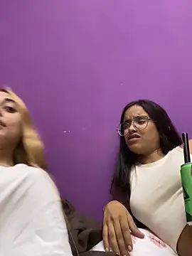 Snapshot of loirinhaaa chatting on March 2026 12:06:01 AM loirinhaaa online show from March 2026 12:06:01 AM