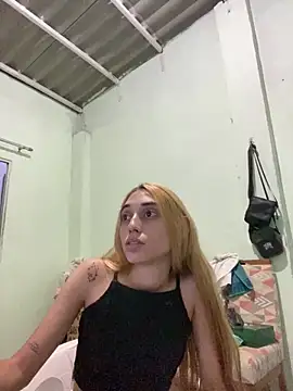 Snapshot of loirinhaaa chatting on March 2026 09:11:01 PM loirinhaaa online show from March 2026 09:11:01 PM