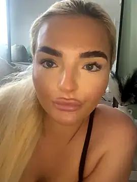 BelleXx online show from September 2025 01:45:01 PM