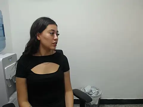 Alice-08 online show from May 2026 02:44:02 PM