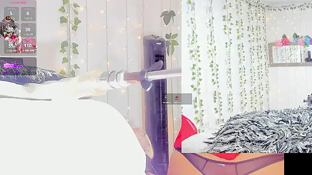 Ashley  Jones   online show from February 2026 09:05:01 AM