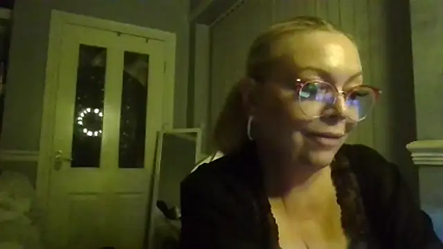 BonnyDesire online show from February 2026 07:42:02 PM