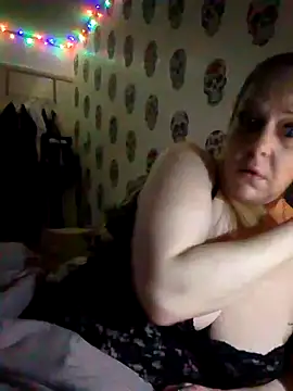 Snapshot of curvybabe88 chatting on February 2026 06:53:01 AM curvybabe88 online show from February 2026 06:53:01 AM