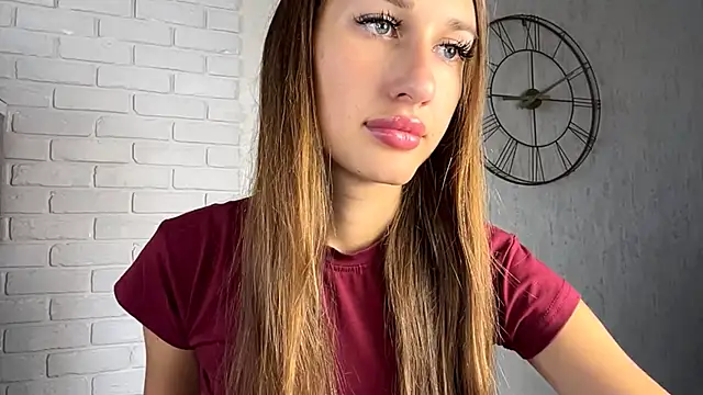 Snapshot of DarkSignal chatting on September 2025 09:12:02 AM DarkSignal online show from September 2025 09:12:02 AM