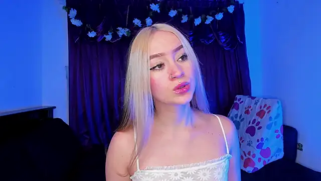 Shairaclark  online show from June 2026 02:39:01 AM