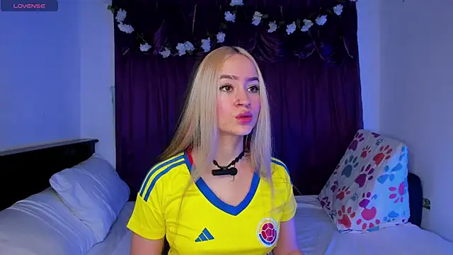 Shairaclark  online show from June 2026 02:23:02 AM