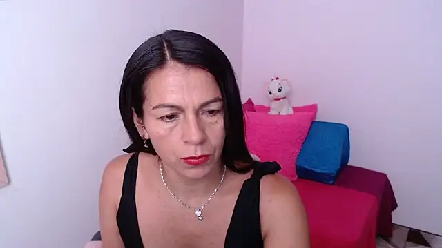 camilavargas  online show from April 2026 07:40:02 PM