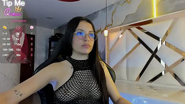 sophiadoll tf online show from April 2026 08:15:01 PM