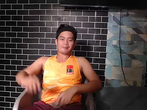 Snapshot of Newt4U chatting on November 2025 02:17:02 AM Newt4U online show from November 2025 02:17:02 AM